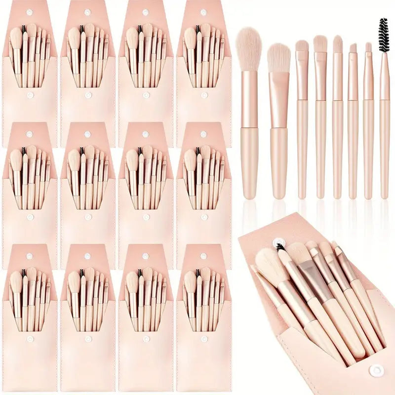 Set de 8 brochas de maquillaje más estuche